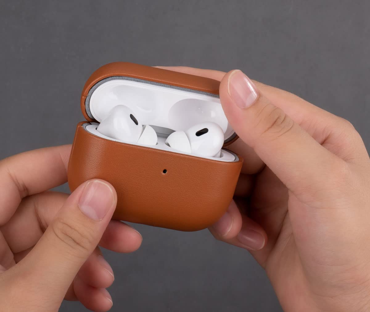 AirPods with Wireless Charging Case+革ケース Amazon.com: Leather Case Compatible with AirPods Pro 2nd